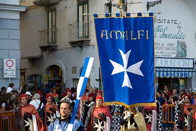 die Flagge Amalfis